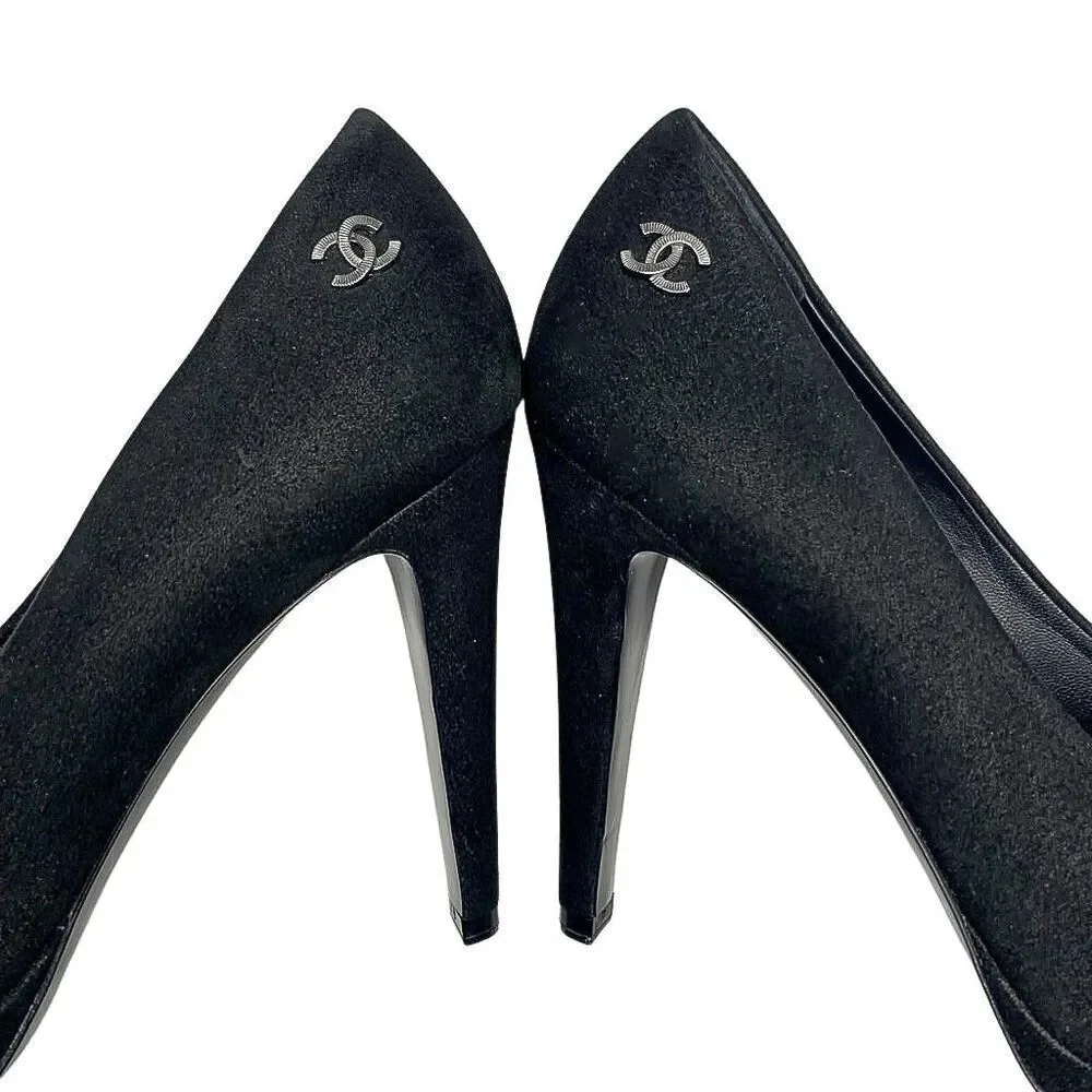 Chanel Interlocking CC Logo Black Fabric Pumps EU 38 US 7-7.5 Cap Toe High Heels